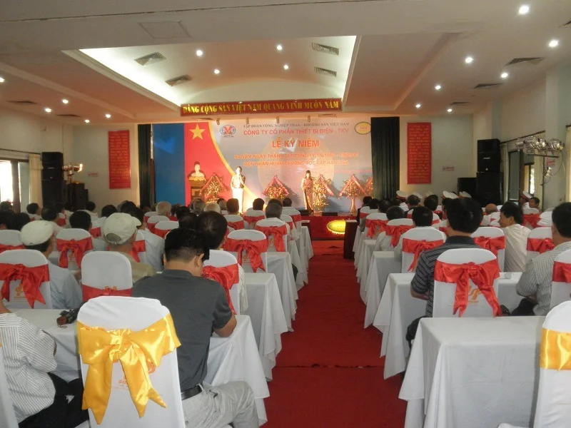 sukien 1